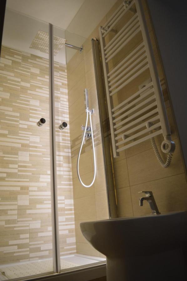 Berardi House Apartment ตารันโต ภายนอก รูปภาพ